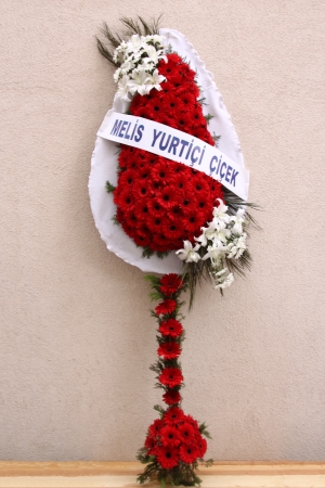 Lilies - Red Jerbera Wedding Wreath